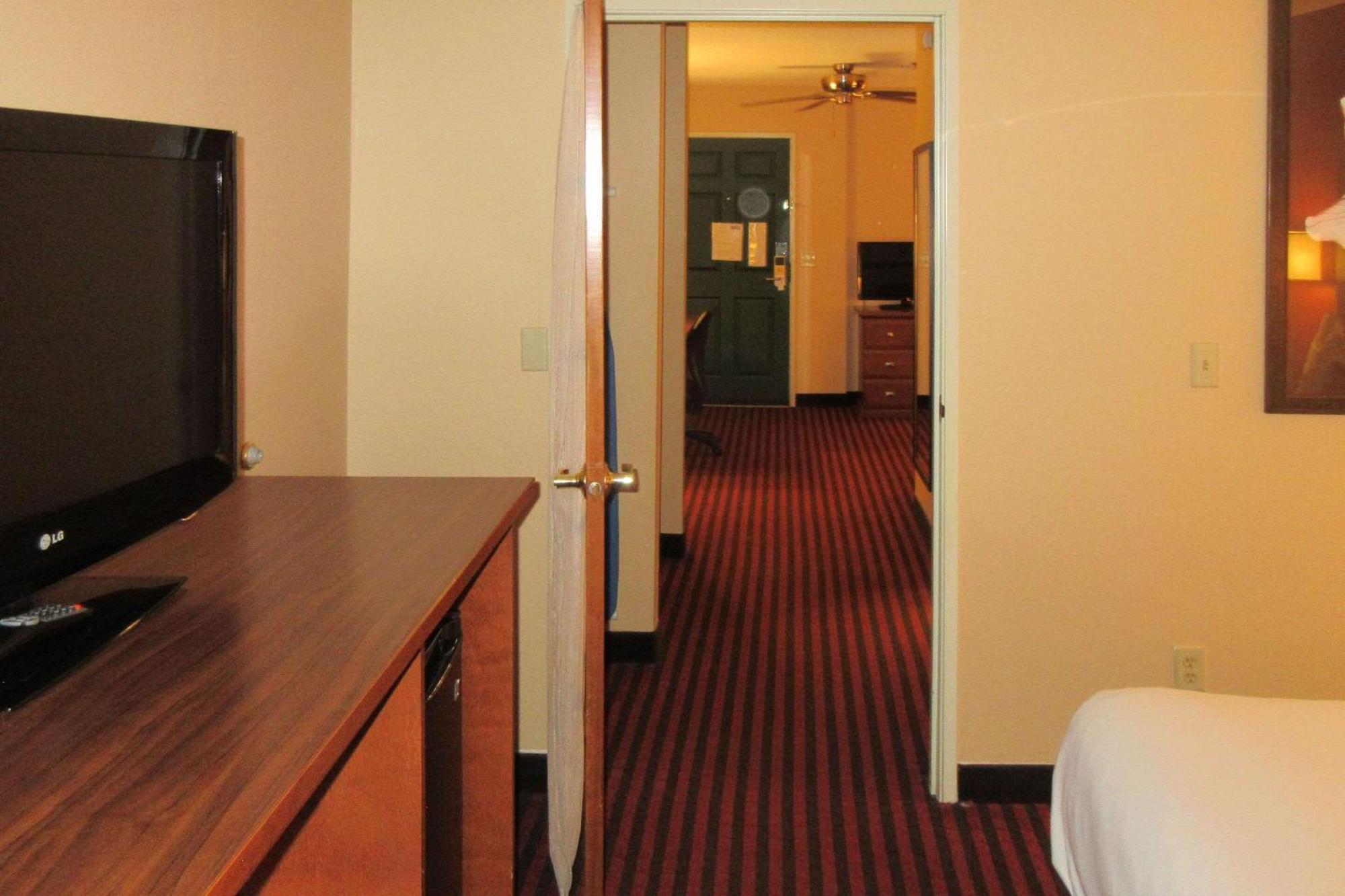 Quality Inn & Suites Stillwater Εξωτερικό φωτογραφία
