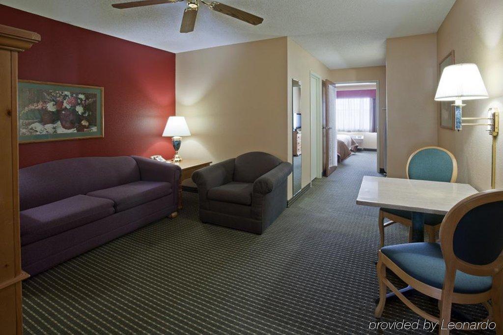 Quality Inn & Suites Stillwater Δωμάτιο φωτογραφία